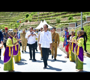 Presiden Joko Widodo Meresmikan Bendungan Ameroro Dan Pembangunan Infrastruktur Kawasan Strategis Di Kabupaten Wakatobi