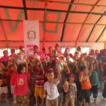 Bhayangkari Cabang Konawe Utara Gelar Trauma Healing dan Berikan Bantuan Anak-Anak Korban Banjir<br>