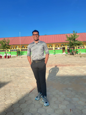 Riwan Riwangi, S.Pd Siapkan Tarian Kolosal Di Pembukaan Turnamen Futsal Bahari Cup 5 Desa Mowundo 2024