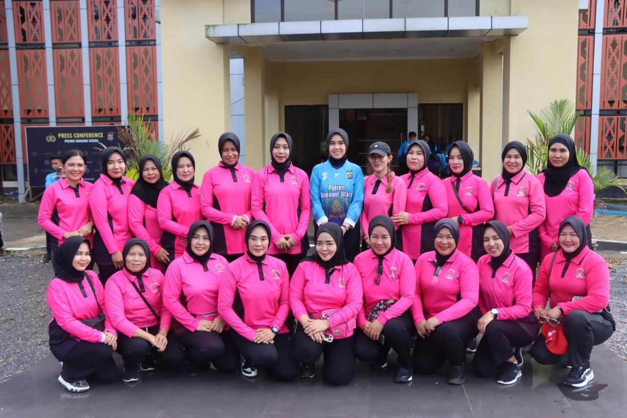 Jelang Hari Jadi Polwan, Polres Konut Bersama Bhayangkari Gelar Olahraga Bersama