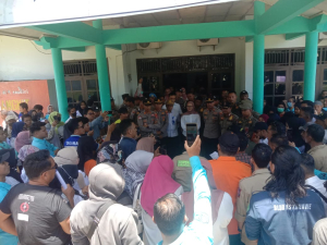 Demo di Kantor Inspektorat Konawe Memanas, Massa Nyaris Bentrok dengan Pejabat