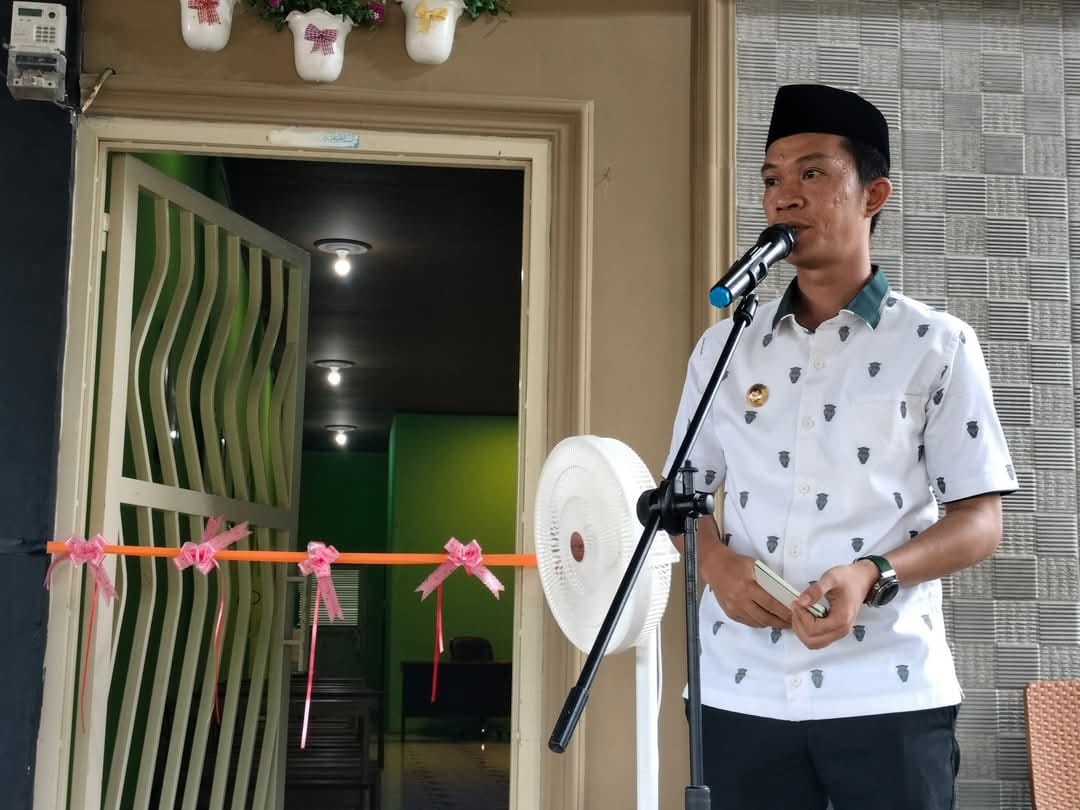 Bupati Konawe Utara Resmikan TPQ Al Madinah Molawe, Berikan Hibah Rp30 Juta