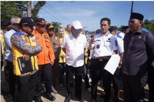 Disambut Hangat Pemda Konut; Wakil Ketua Komisi V DPR RI Ridwan Bae Meninjau Langsung Banjir Di Sambandete