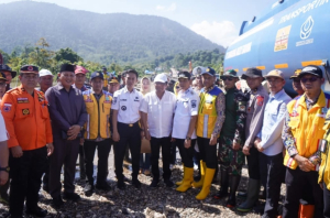 Disambut Hangat Pemda Konut; Wakil Ketua Komisi V DPR RI Ridwan Bae Meninjau Langsung Banjir Di Sambandete