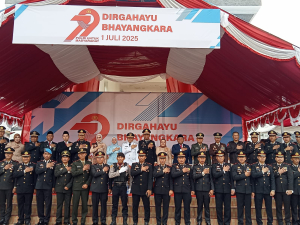 Polres Konawe AKPB Noer Alam didampingi Bupati Konawe, Yusran Akbar memimpin upacara peringatan Hari Bhayangkara ke 79 polri  untuk masyarakat