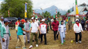 Semarak HUT RI Ke-80 : Bupati Konut Buka Kegiatan Porseni Tingkat Kecamatan Wiwirano