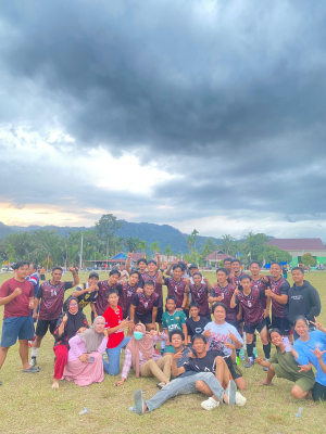 Tim Sepak Bola Desa Belalo Tembus Final Di Ajang Porseni Tingkat Kecamatan Lasolo; Suporter Tumpah Ruah Di Lapangan