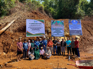 PT Sumber Bumi Putra (SBP) dan Pemerintah Desa Tapunggaya Lakukan Peletakan Batu Pertama Pembangunan Mushola di Dusun 3