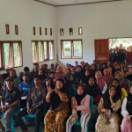 Diduga Melakukan Praktek KKN; Kades Lalonona Di Demo Ratusan Warganya