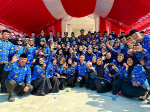 Sebanyak 2.927 pegawai(PPPK) kabupaten Konawe resmi menerima SK dari Bupati Konawe H.Yusran Akbar,ST.