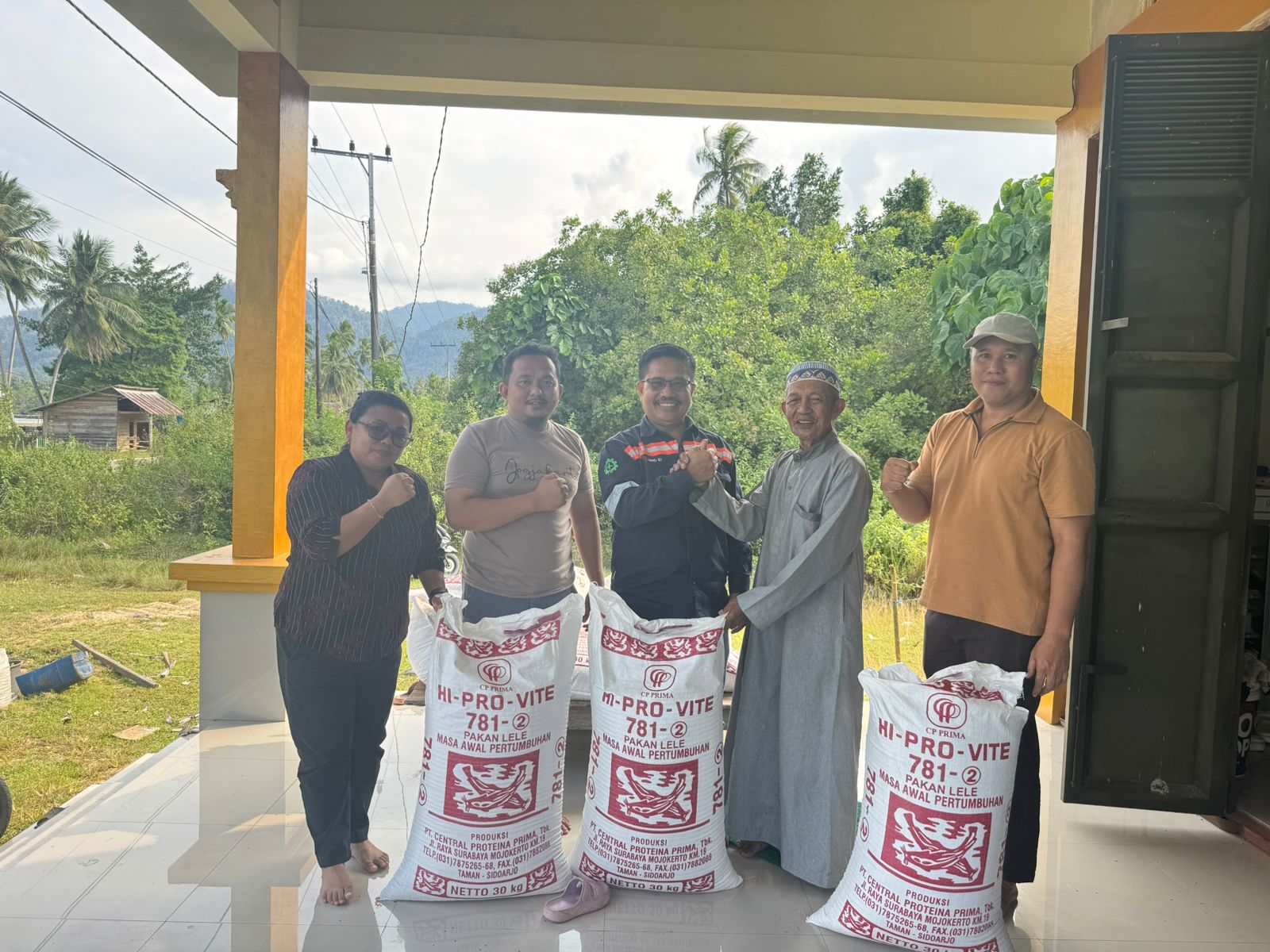 Tak Hanya Menambang, PT Antam UBPN Konut Buktikan Kepedulian Nyata Lewat Bantuan CSR untuk Warga Mowundo