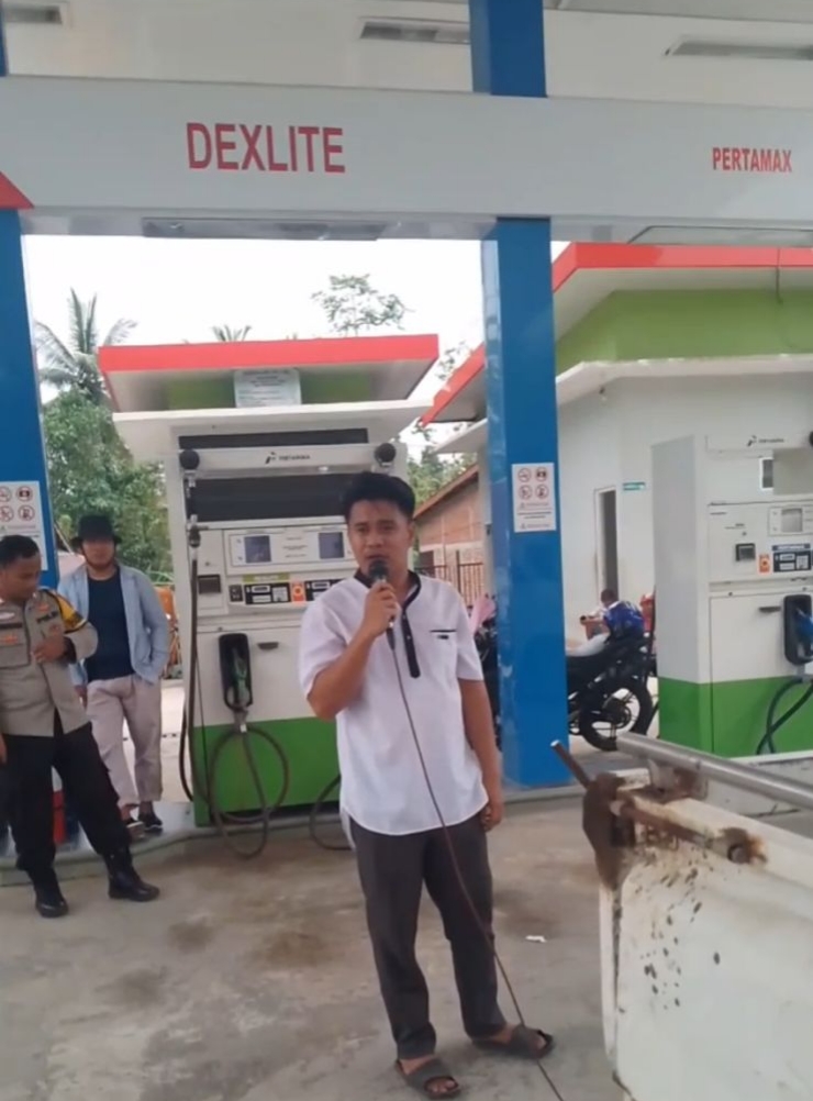 Dugaan Penimbunan Pertalite Subsidi Kembali Mencuat di SPBU Lalembo, Aktivitas Malam Hari Disorot Warga
