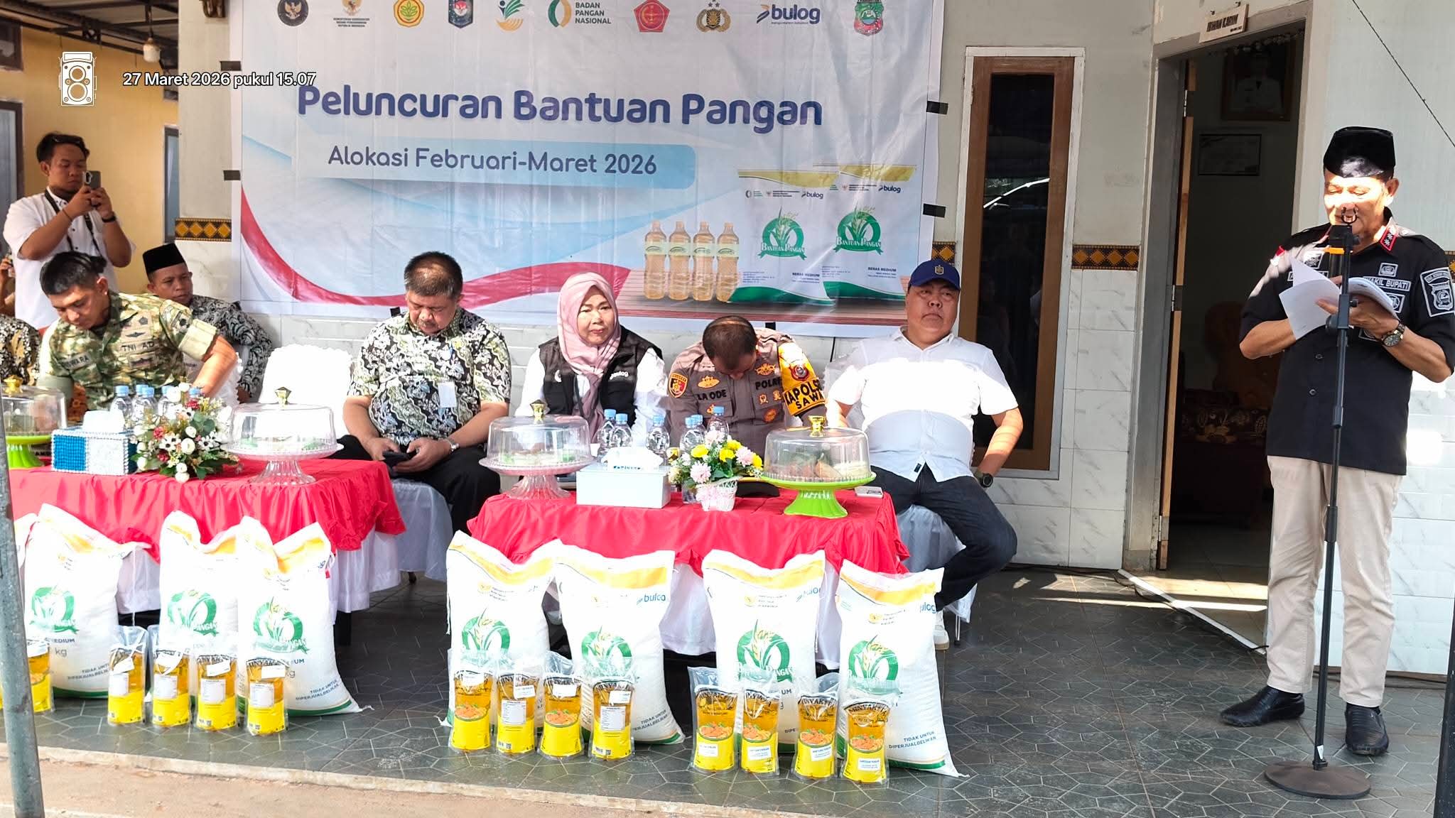 Wabup Konawe Utara Hadiri Peluncuran Penyaluran Bantuan Pangan di Motui, 8.447 KPM Terima Beras dan Minyak Goreng