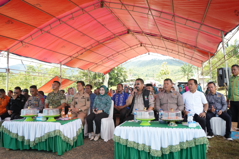 Bupati Ikbar Pimpin Tanam Serentak Program Cetak Sawah Rakyat di Asera, Dorong Ketahanan Pangan Konawe Utara