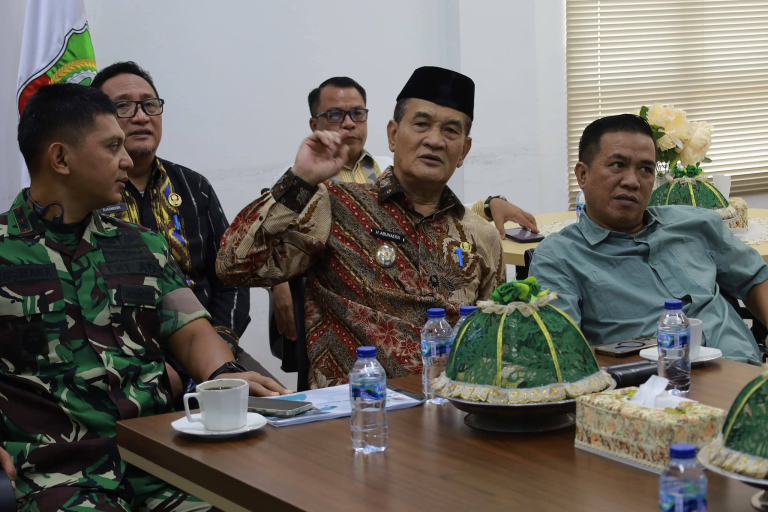Wakil Bupati Konawe Utara Ikuti Rakornis TMMD ke-128 Bersama Pangdam XIV/Hasanuddin, Matangkan Kesiapan Pelaksanaan di Desa Tapuwatu