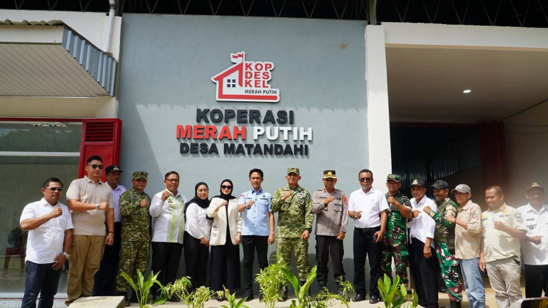 Bupati Konut Ikuti Peresmian Operasional 1.061 Koperasi Merah Putih Bersama Presiden Prabowo